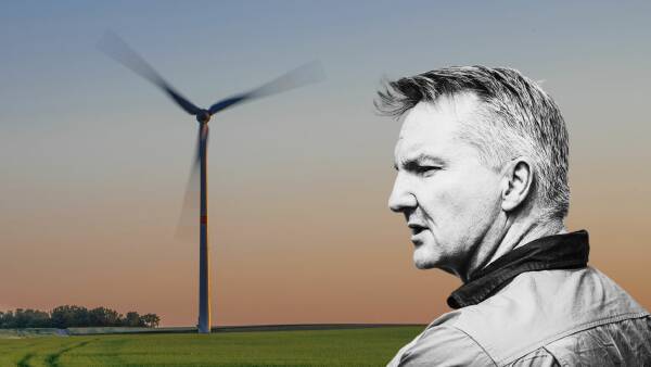 Renewable firms to 'get on with it' after Labor win bombs nuclear future