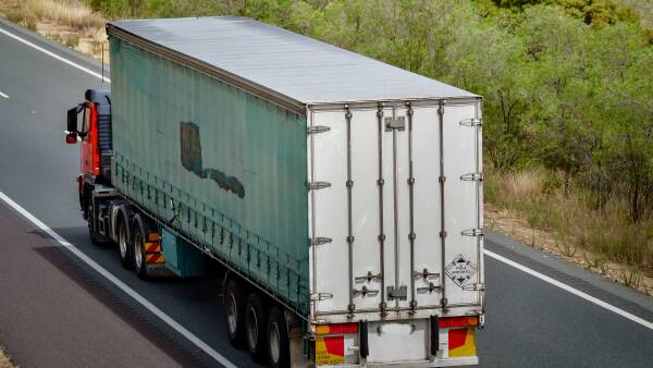 Exploited drivers, illegal tactics, insolvencies: a trucking sector in crisis
