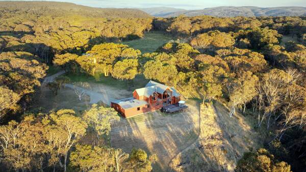 Australia's ultimate hideaway | Nation's highest freehold property for sale