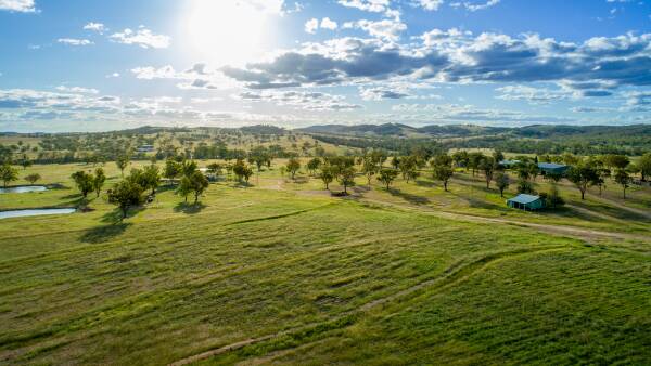 Productive aggregation with lifestyle, infrastructure and water | Photos